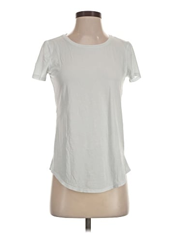 Lululemon Athletica Short Sleeve T-Shirt (view 1)