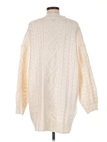American Eagle Outfitters Turtleneck Sweater (view 2)