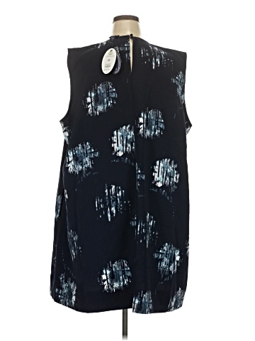 Scoop Casual Dress (view 2)