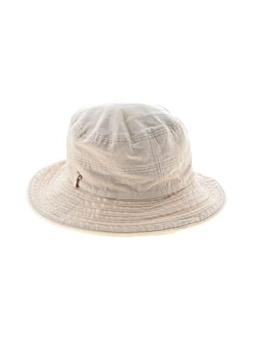 Scales Fedora (view 1)
