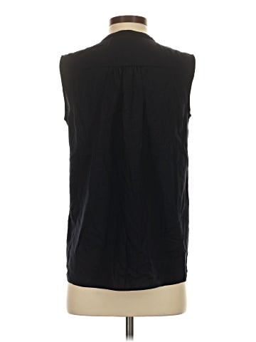 Uniqlo Sleeveless Button-Down Shirt (view 2)