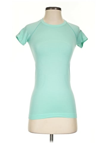 Lululemon Athletica Short Sleeve T-Shirt (view 1)