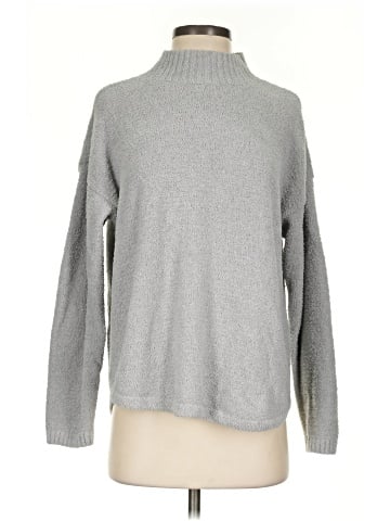 Uniqlo Turtleneck Sweater (view 1)