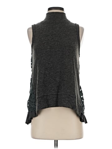 Moth Sleeveless Top (view 1)