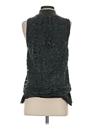 Moth Sleeveless Top (view 2)