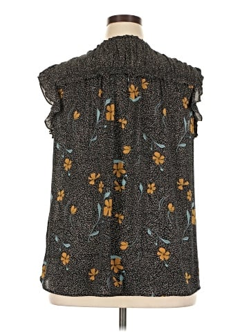 Les Serein Sleeveless Blouse (view 2)