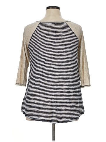 Maurices 3/4 Sleeve T-Shirt (view 2)