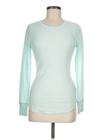 Old Navy Long Sleeve T-Shirt (view 1)