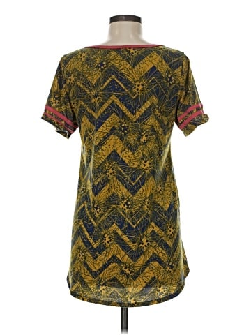 Lularoe Short Sleeve T-Shirt (view 2)
