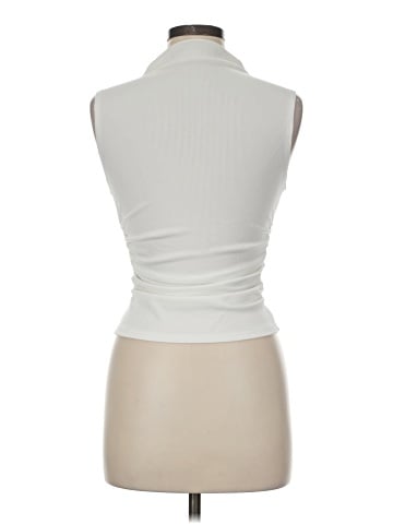 Unbranded Sleeveless T-Shirt (view 2)