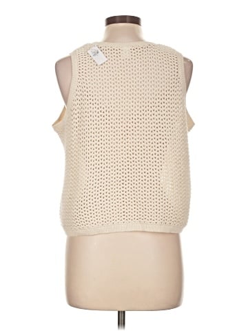 Old Navy Sleeveless T-Shirt (view 2)
