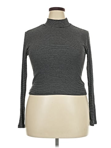 Wild Fable Long Sleeve Turtleneck (view 1)