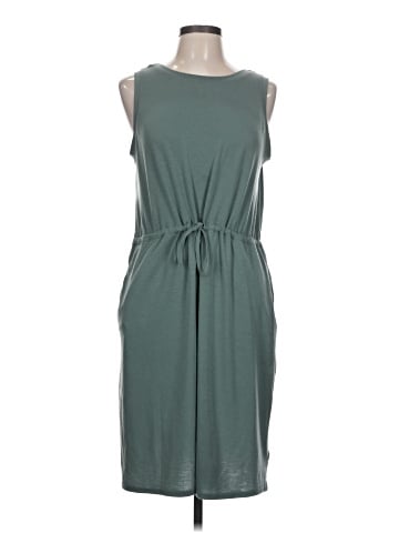 Columbia Casual Dress (view 1)