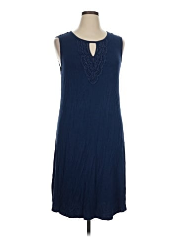 Chelsea & Theodore Casual Dress (view 1)