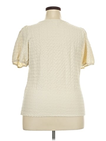 Maurices Short Sleeve Top (view 2)