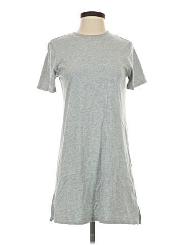 Old Navy Casual Dress (view 1)