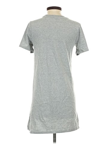 Old Navy Casual Dress (view 2)