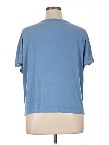 American Eagle Outfitters Short Sleeve T-Shirt (view 2)
