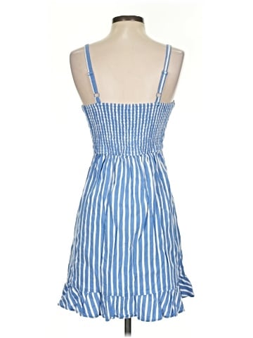Old Navy Casual Dress (view 2)