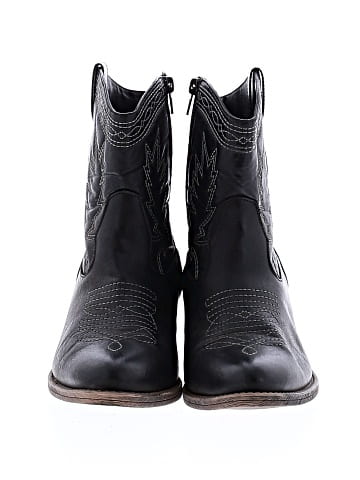 COCONUTS by Matisse Ankle Boots (view 2)