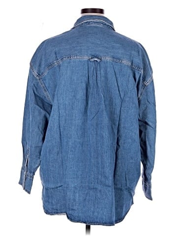Old Navy Long Sleeve Button-Down Shirt (view 2)