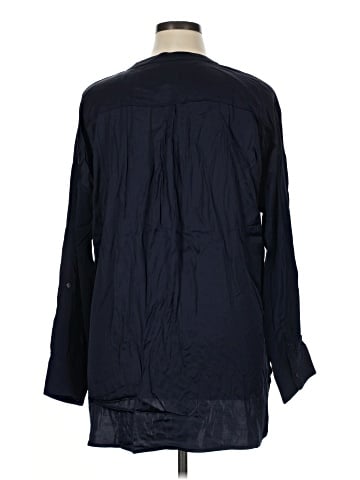 Lyssé Long Sleeve Button-Down Shirt (view 2)