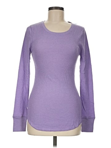 Old Navy Long Sleeve T-Shirt (view 1)