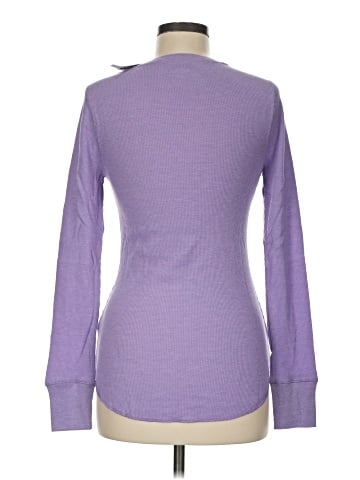Old Navy Long Sleeve T-Shirt (view 2)