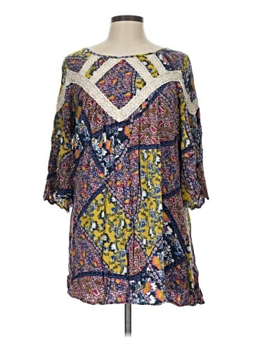 Entro 3/4 Sleeve Blouse (view 1)
