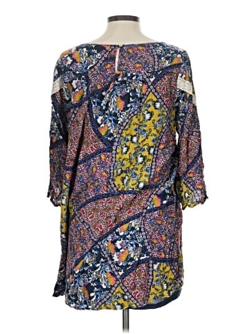 Entro 3/4 Sleeve Blouse (view 2)