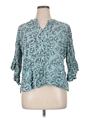 Nostalgia 3/4 Sleeve Blouse (view 1)