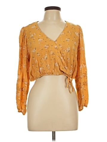 American Eagle Outfitters 3/4 Sleeve Blouse (view 1)