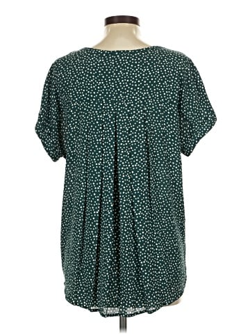 Pleione Short Sleeve T-Shirt (view 2)