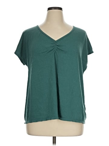 Ava & Viv Short Sleeve Top (view 1)