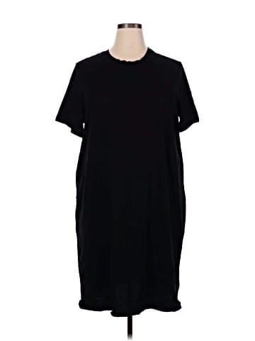 Old Navy Casual Dress (view 1)