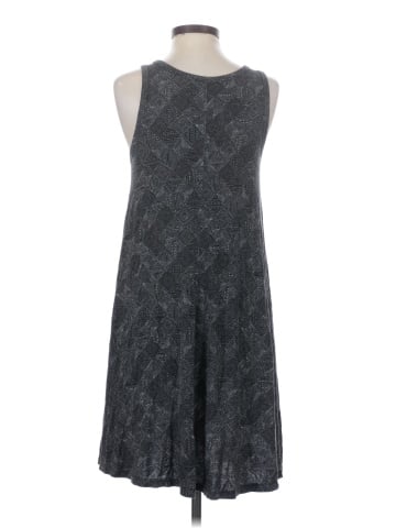 Old Navy Casual Dress (view 2)
