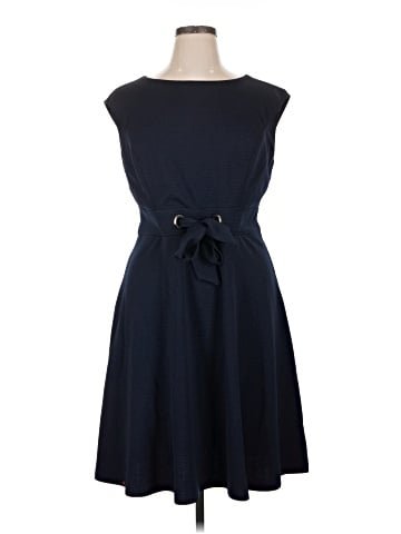 Liz Claiborne Casual Dress (view 1)
