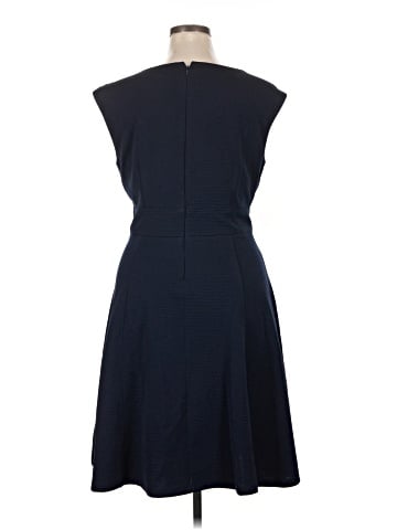 Liz Claiborne Casual Dress (view 2)
