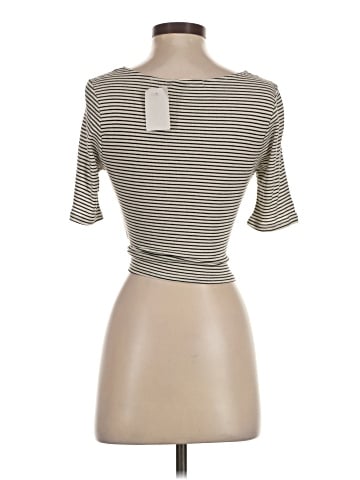 Le Lis Short Sleeve Top (view 2)