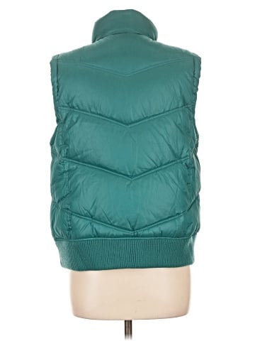 Gap Outlet Vest (view 2)