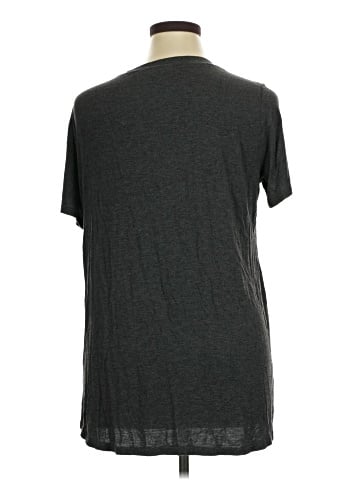 Amaryllis Short Sleeve T-Shirt (view 2)