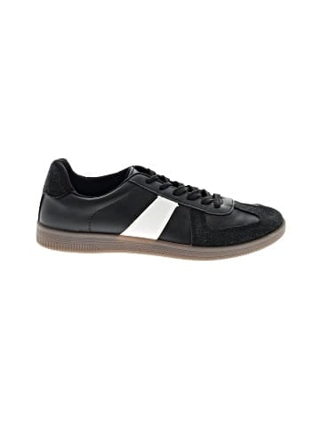Madden Girl Sneakers (view 1)