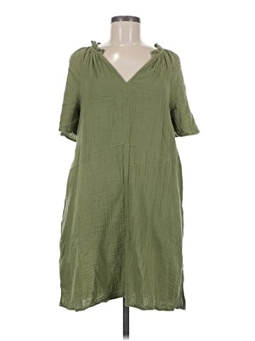 Old Navy Casual Dress (view 1)