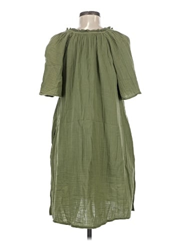 Old Navy Casual Dress (view 2)