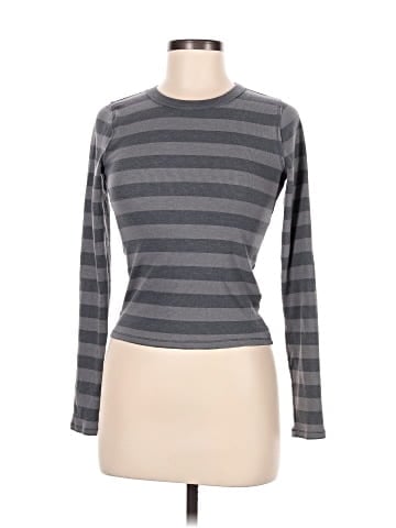 Hollister Long Sleeve T-Shirt (view 1)