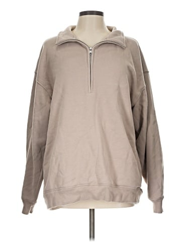 Abercrombie & Fitch Sweatshirt (view 1)