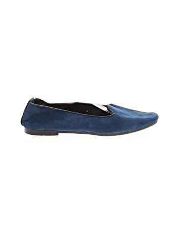 Unbranded Flats (view 1)