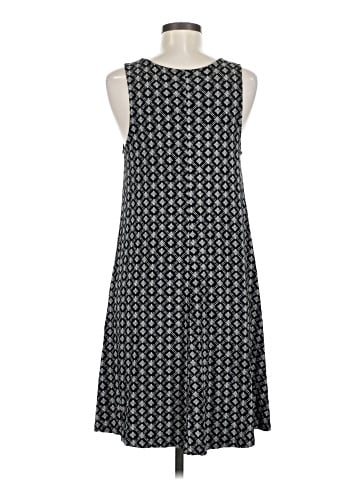 Old Navy Casual Dress (view 2)