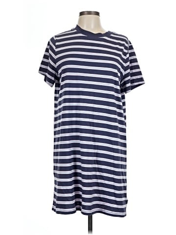 Old Navy Casual Dress (view 1)