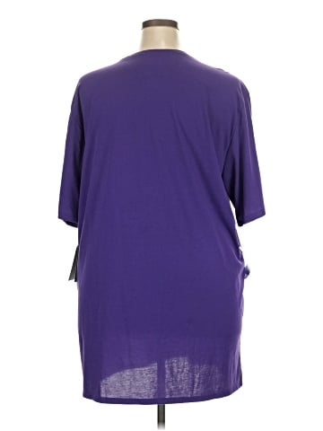 Nike Short Sleeve T-Shirt (view 2)
